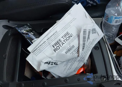 2003 Chevrolet Avalanche 1500 из США, поврежденный, VIN 3GNEC13T13G309461